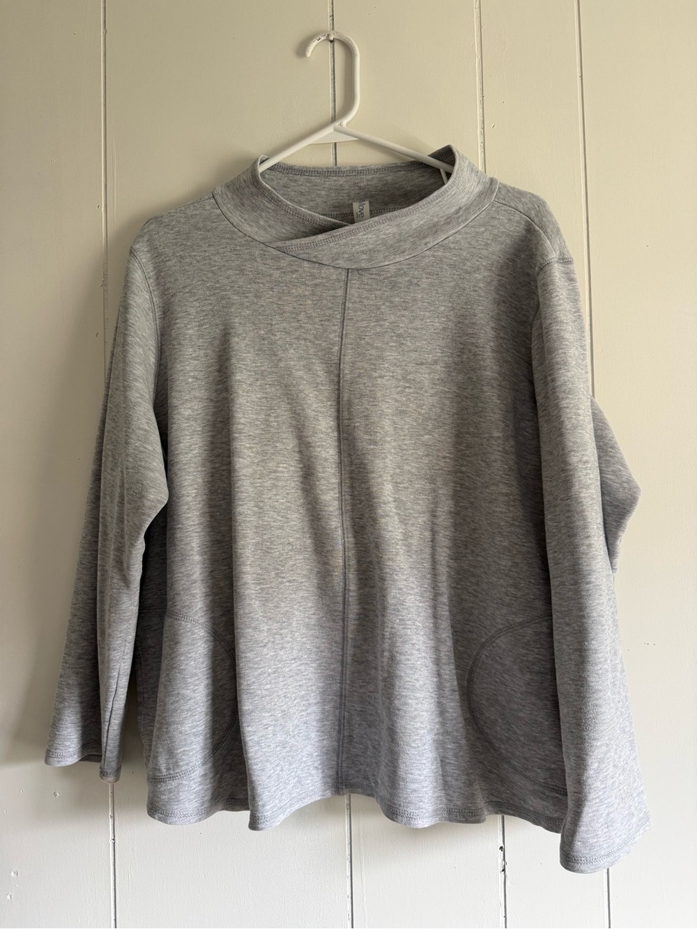 Cross neck pullover